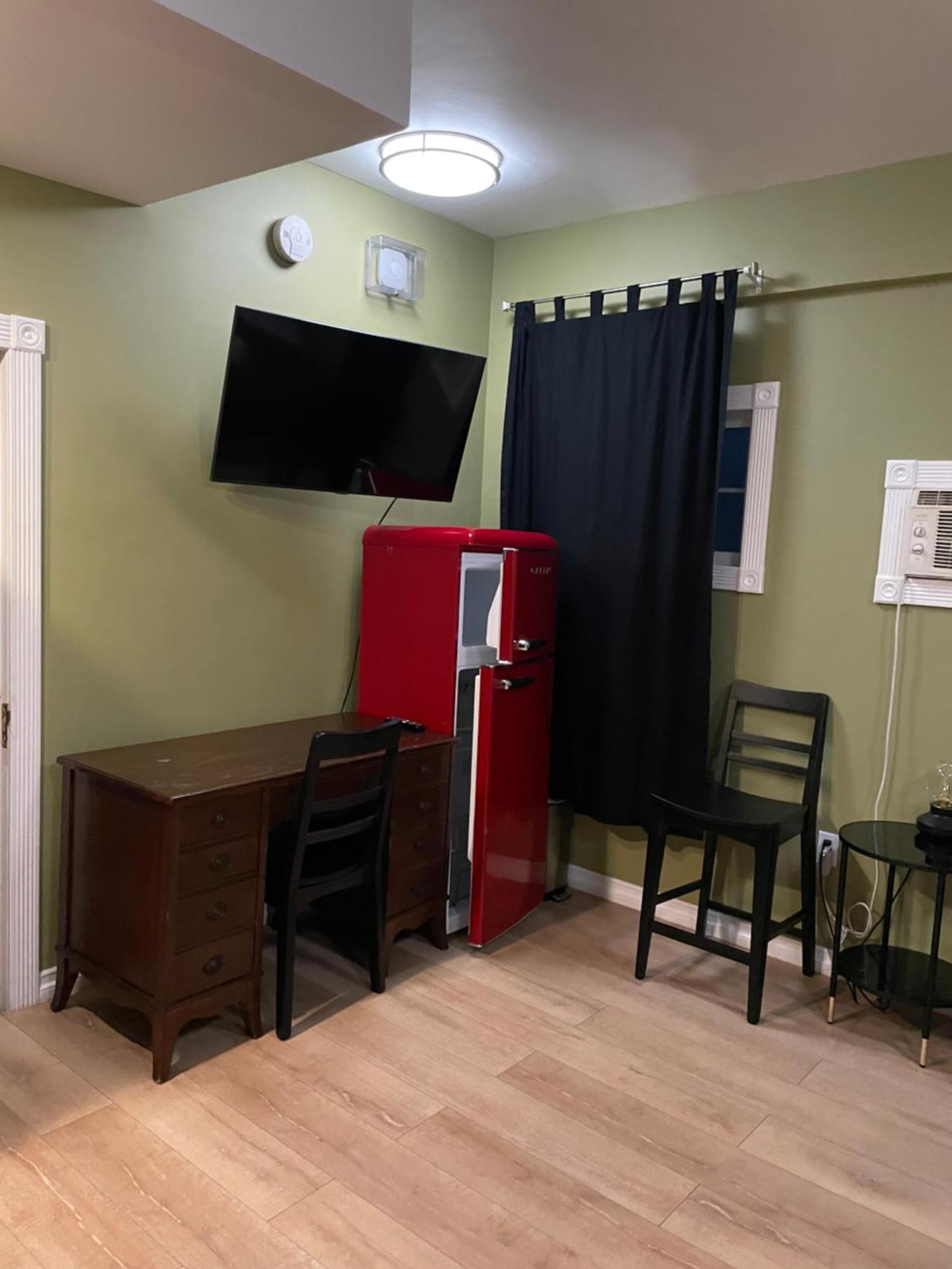 Private Room W/ Private Full Bathroom & Wifi & Ac & Shared Kitchen In Los Angeles Zewnętrze zdjęcie